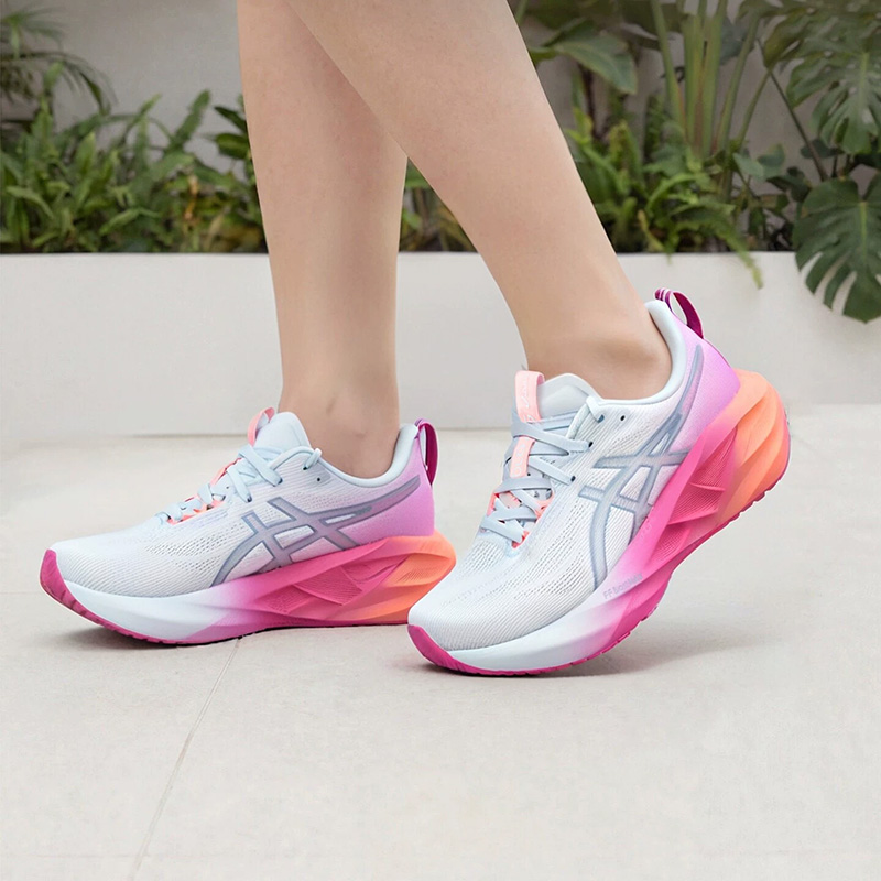 Table Tennis Shoes Asics - Asics NOVABLAST 5 Wit Gradiënt Roze